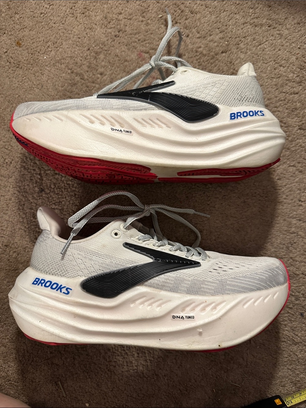 Women’s Brooks Glycerin Sneakers - White - Picture 15 of 16